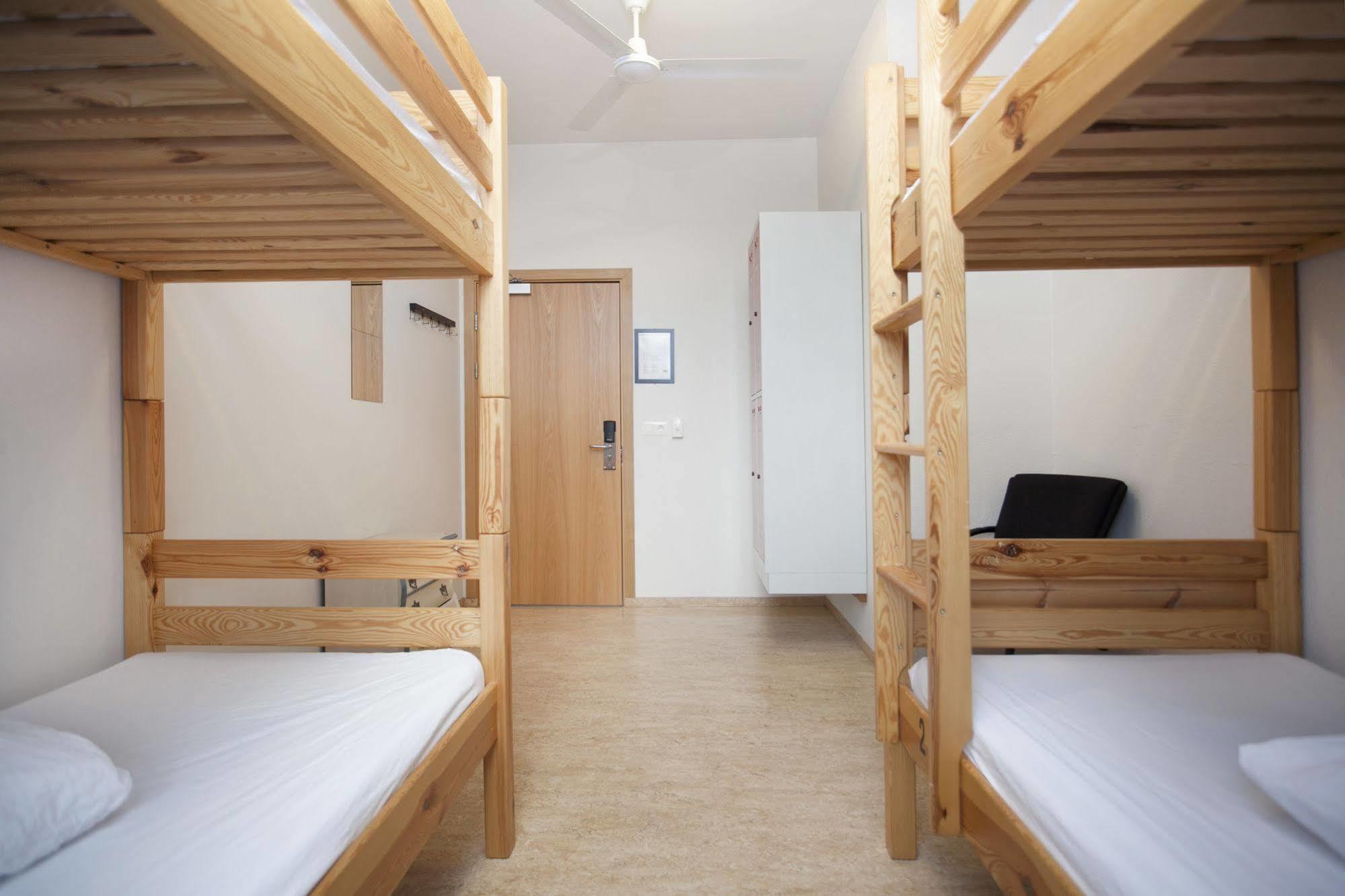 Bus Hostel Reykjavik - Reykjavik Terminal מראה חיצוני תמונה